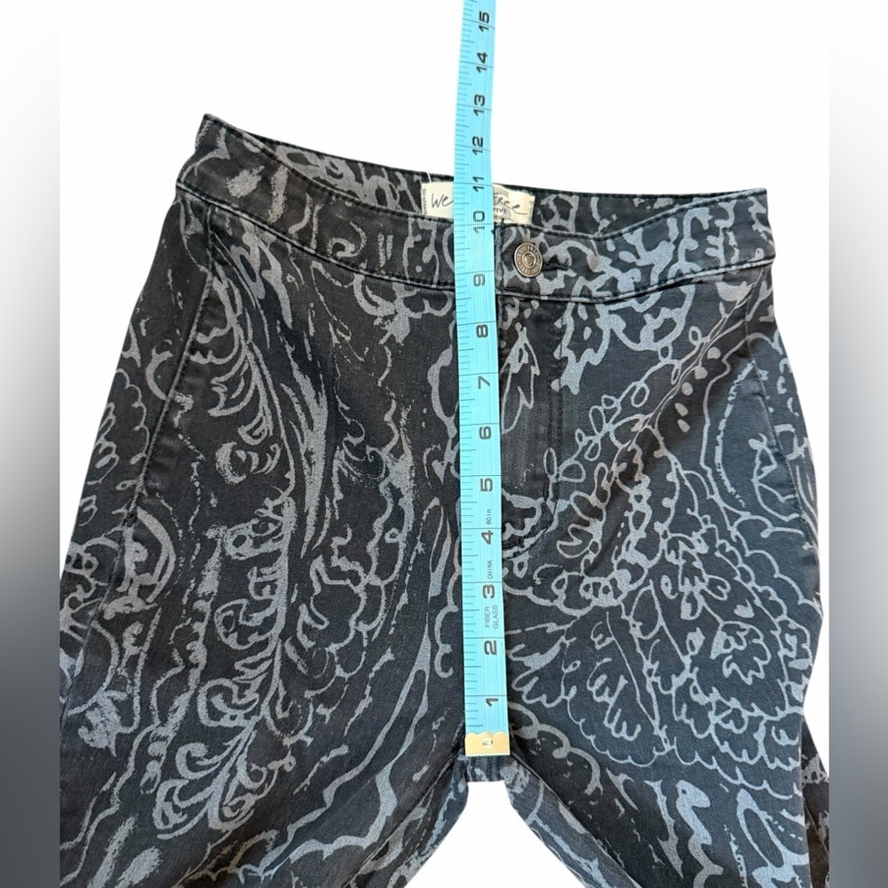 Free People We the Free Black FloralJust Float On Geo Flare Jeans Womens Sz 25 - Picture 13 of 14